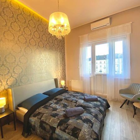 Luxury Buda Apartman Budapest Kültér fotó