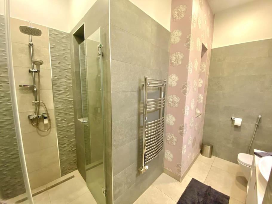 Luxury Buda Apartman Budapest Kültér fotó