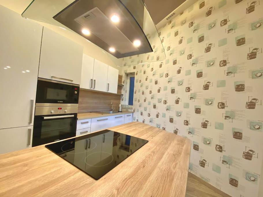 Luxury Buda Apartman Budapest Kültér fotó